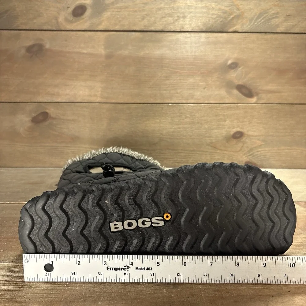 bogs bmoc womens size 9 shoes black quilted lined waterproof snow boots